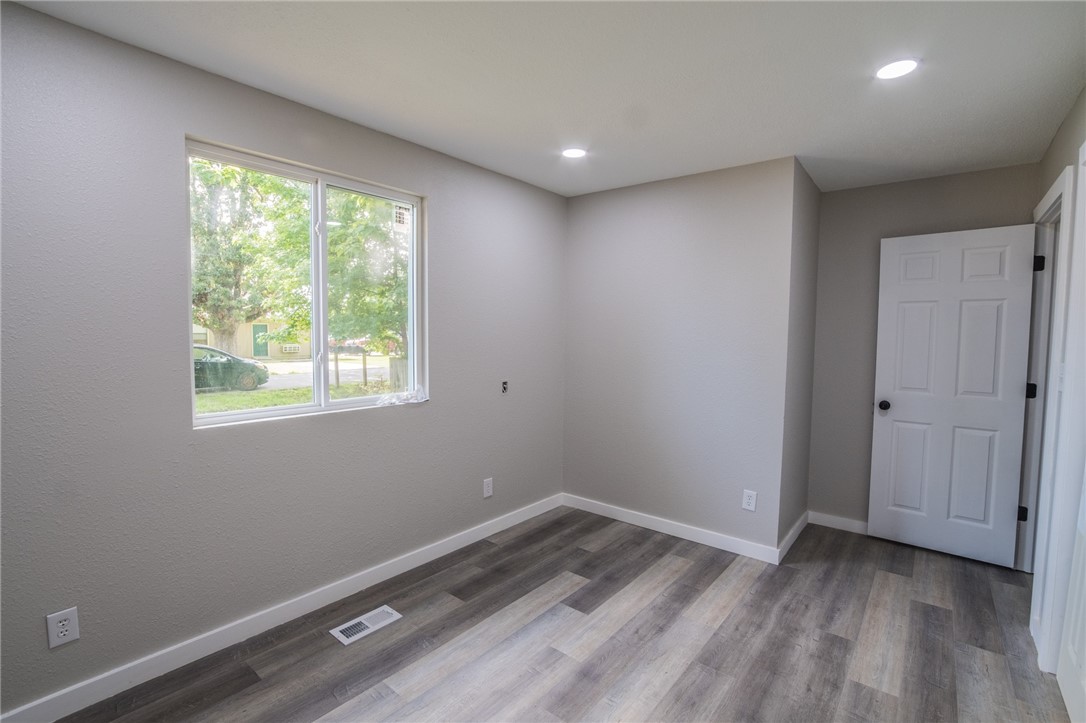 L M Proctors - Residential