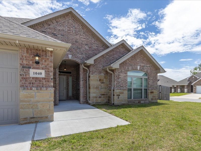 The Pines at Orchard Park - Residential
