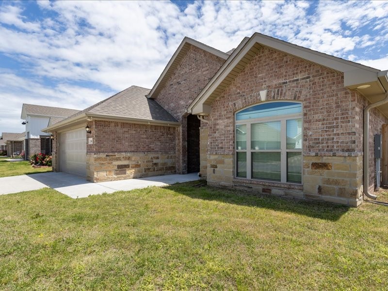 The Pines at Orchard Park - Residential
