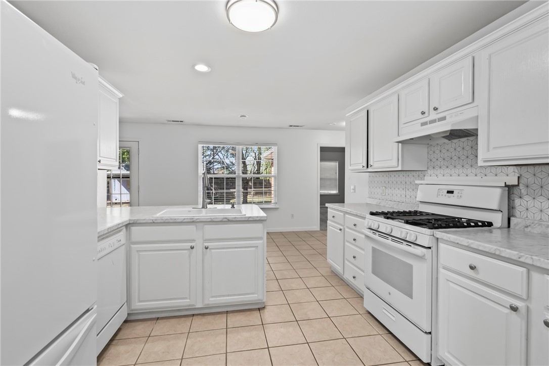 Deerfield Meadows Ph I Siloam Spgs - Residential