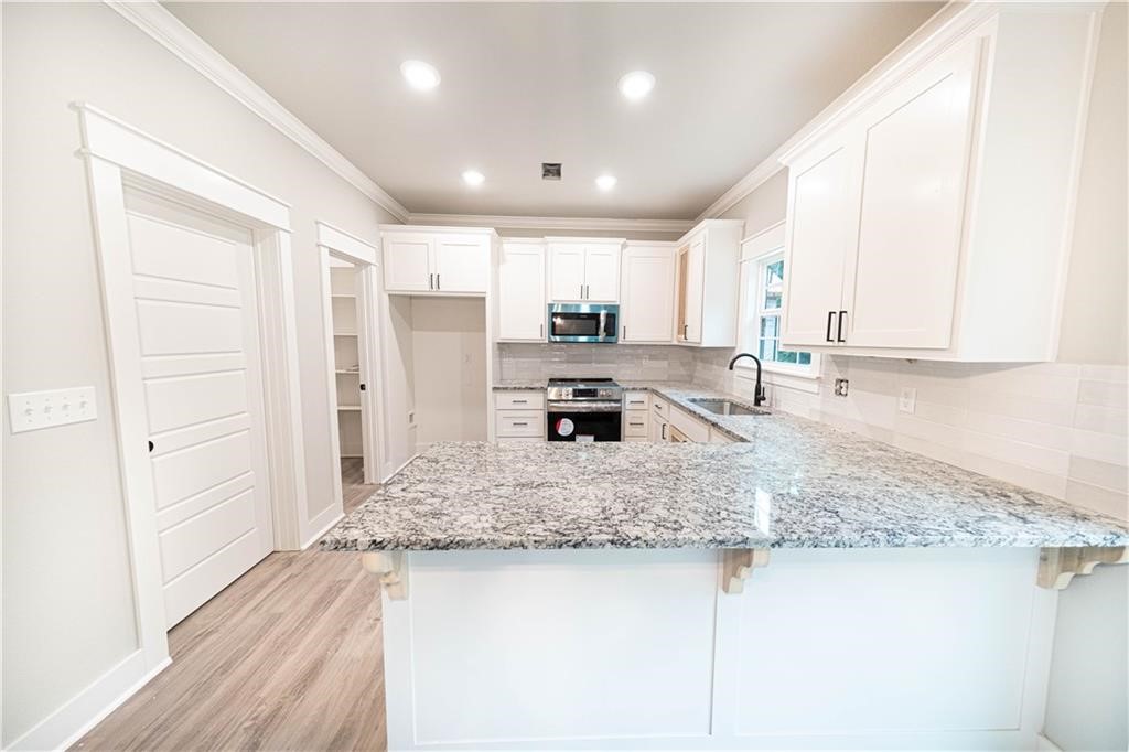 Melanie Sub Bvv - Residential