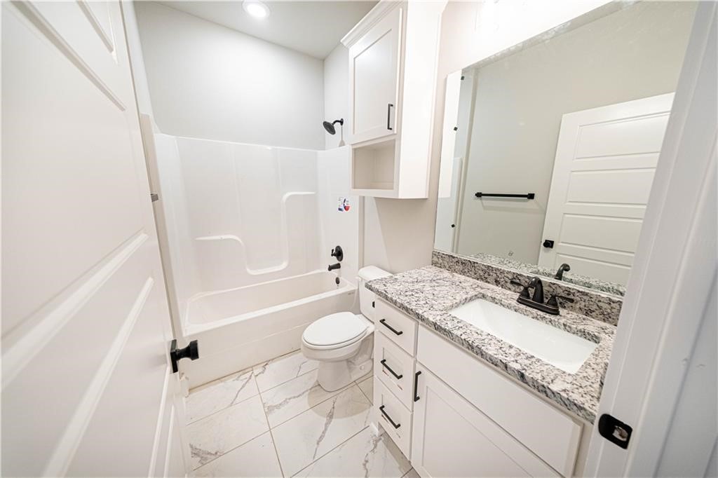 Melanie Sub Bvv - Residential
