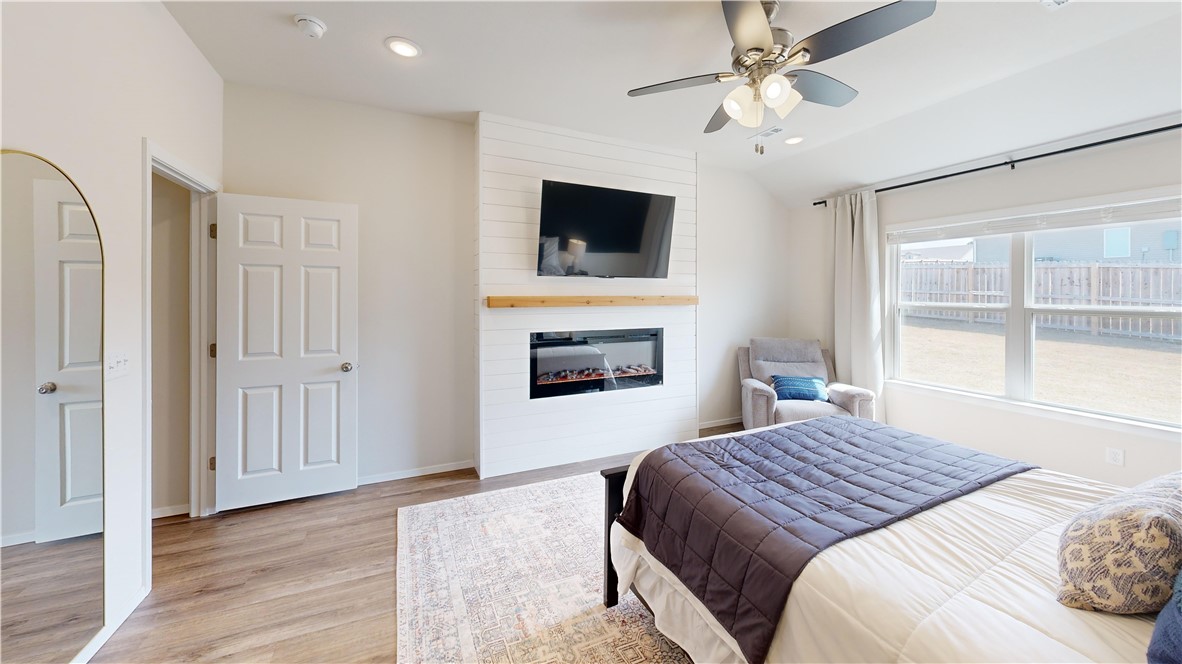 Crystal Spgs Village Ph I - Residential