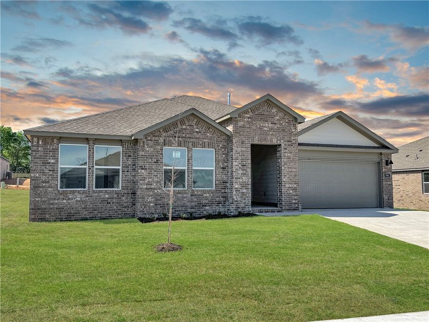 Charming Coleman Plan with 3 Bedrooms, 2 Bathrooms and a 2 Car Garage!  
Find your new home in Northwest Arkansas in Hudson Heights in Prairie Grove. This community is located just west of Fayetteville/Farmington in Prairie Grove.  These homes have fabulous floor plans.  Kitchens will have Quartz countertops, stainless steel appliances, and a stainless steel undermount kitchen sink with a pull-out faucet!  Bedroom one will have a ceiling fan, quartz counters with dual sinks, oversized Walk in Shower and a walk-in closet.  Home will be 4-sided brick, covered patio (per plan), tankless gas hot water heater! Come see us today!