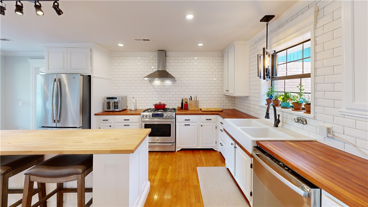 Huntington Place - Residential