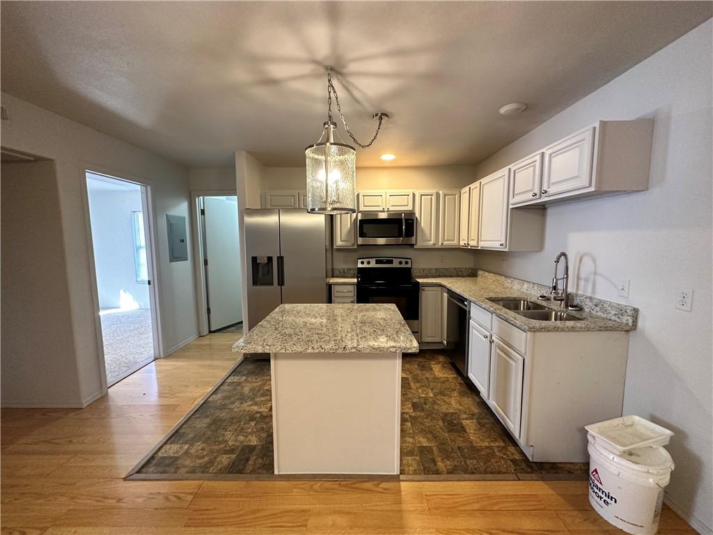 Quiet country living close to Crystal Lake just inside city limits. Spacious 2 bedroom 1 bathroom units. Recently remodeled. Granite countertops. Stainless steel appliances. Free Wi-Fi. On site coin operated laundry room. No pets allowed. No smoking allowed.