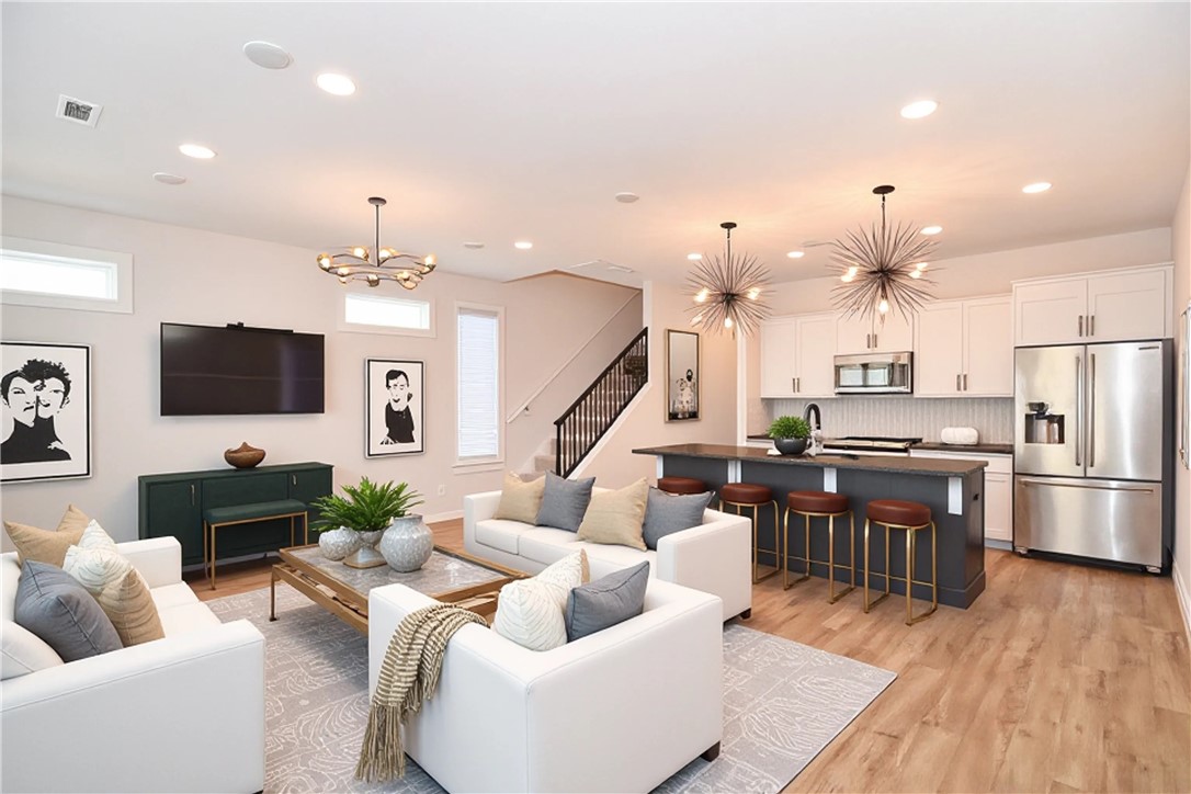 McGaugheys Orchard Add Rogers - Residential