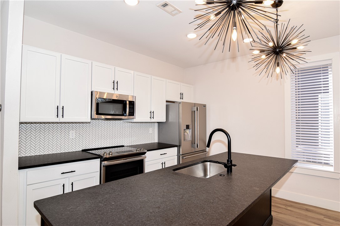 McGaugheys Orchard Add Rogers - Residential