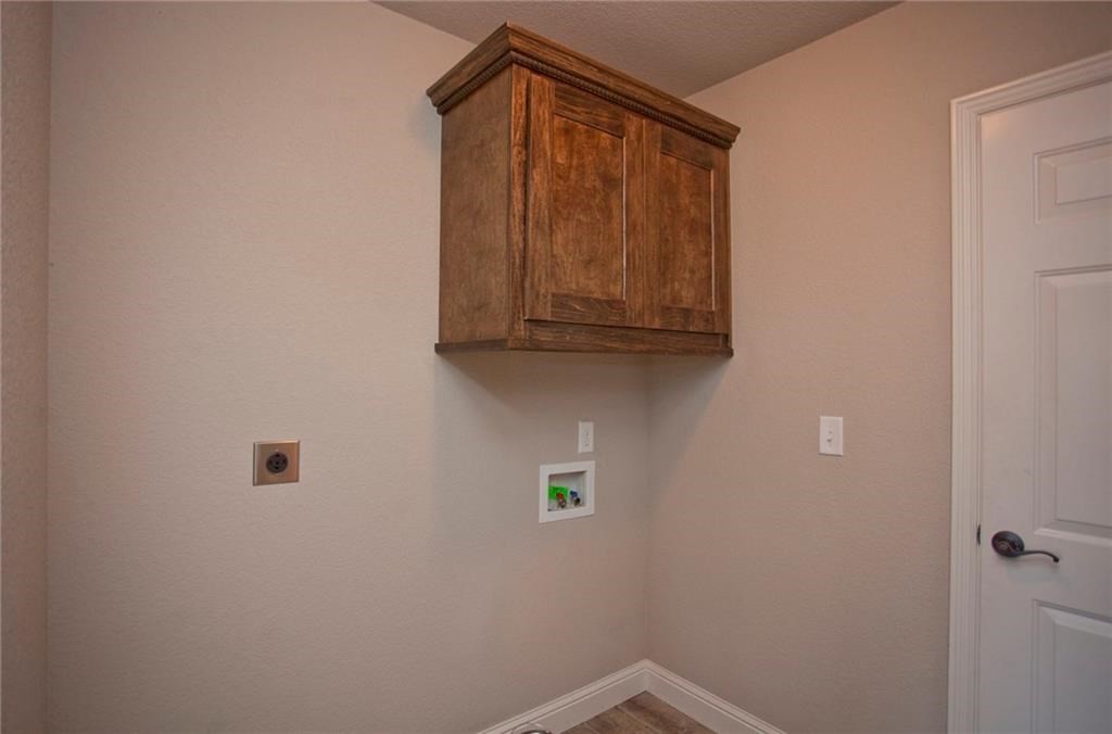Lonesome Pond Sub Bentonville - Residential Lease
