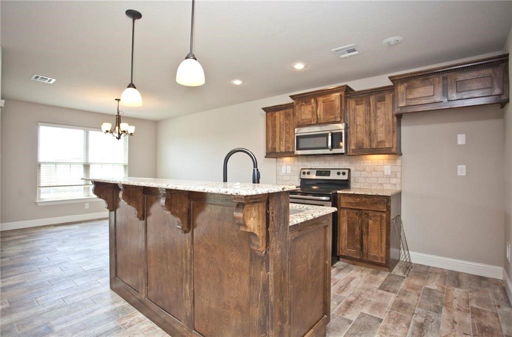 Lonesome Pond Sub Bentonville - Residential Lease