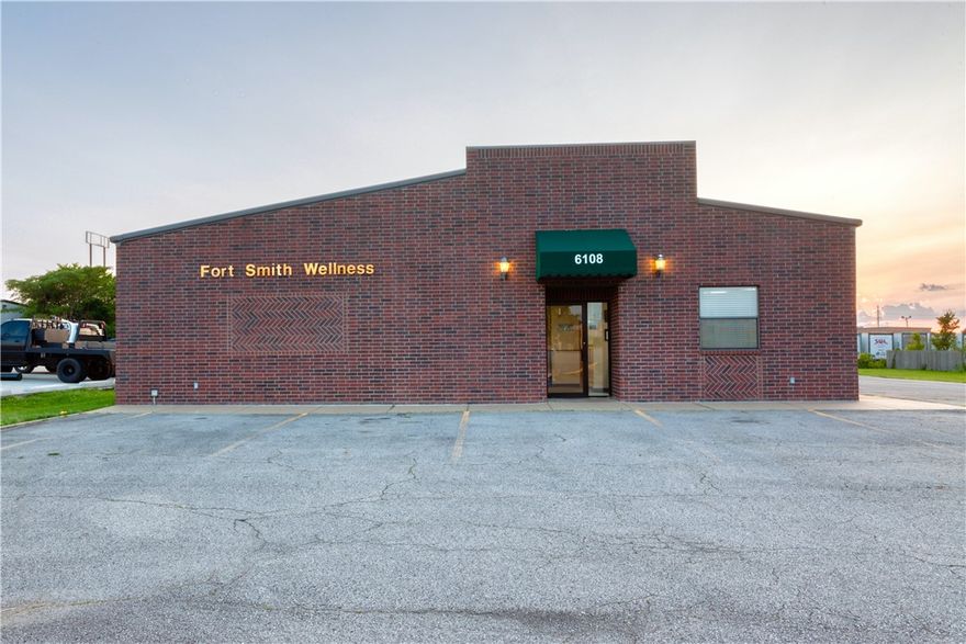 Great location & potential for several different business opportunities. Fort Smith Wellness is a well-established business with a stable tenant base of 30 years.  Very well-maintained building features offices, reception area,11 therapist rooms, massage therapy school, salon and 2 esthetician rooms, 2 breakrooms, 2 laundry rooms, 7 restrooms, LED lighting, complete building has piped in music.  Double insulated metal roof and ample parking.  Make this great business your own or start a new one.