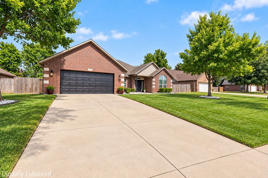 2504 SW Aster Way
