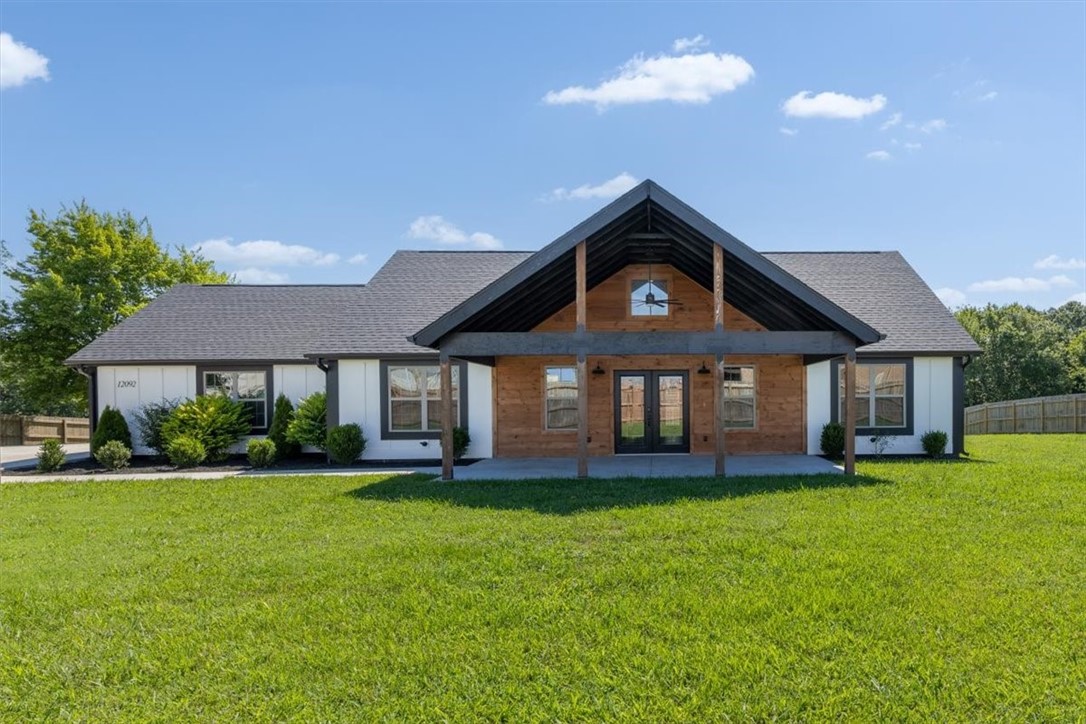 Welcome to this 2023 custom-built home on a full acre in a peaceful country setting! This 3-bedroom, 2-bath home features an open layout filled with natural light and modern finishes throughout. The spacious kitchen boasts quartz countertops, stainless steel appliances, a large island, perfect for cooking and entertaining.
The split floor plan offers a private primary suite with dual vanities, a walk-in shower, and a generous walk-in closet. Step outside to a large backyard with endless potentialāideal for gardening, entertaining, or simply enjoying the space and privacy.
If you're looking for a move-in ready home with quality finishes, room to spread out, and a quiet settingāthis is it!
Seller will pay up to $10,000 of buyerās closing costs with a full price offer!