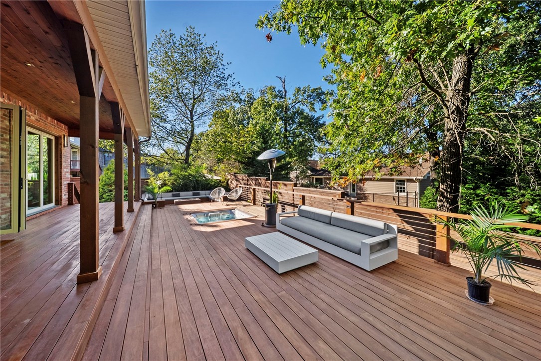 Pinnacle Gardens Sub Rogers - Residential