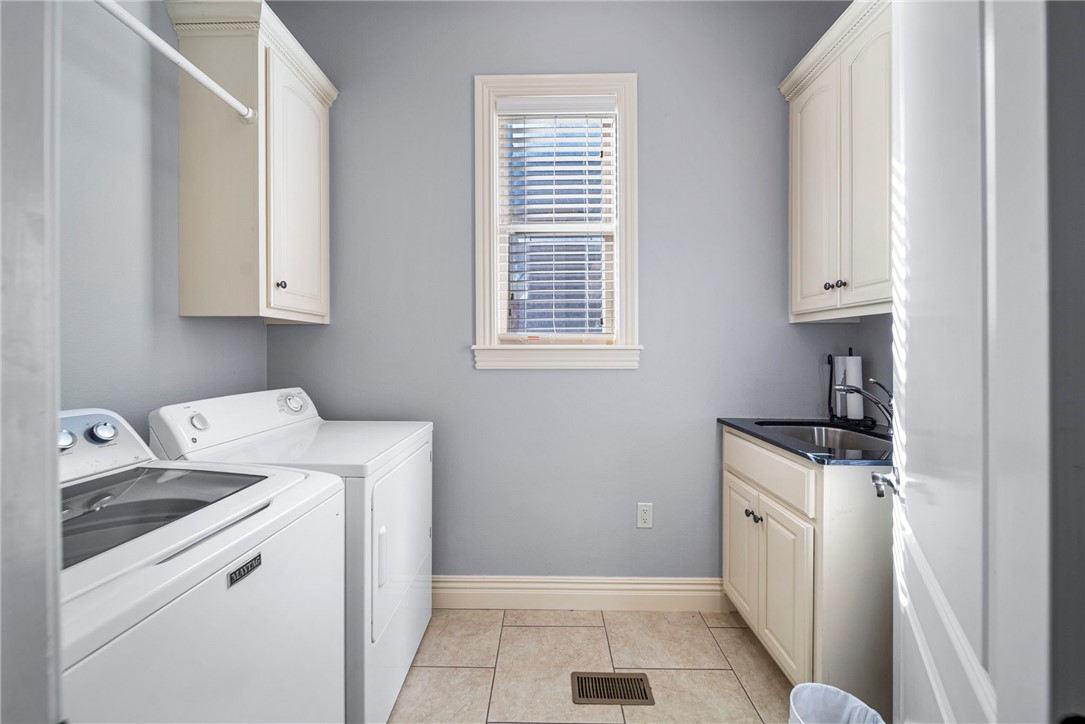 Pinnacle Gardens Sub Rogers - Residential