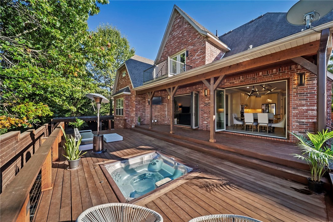 Pinnacle Gardens Sub Rogers - Residential