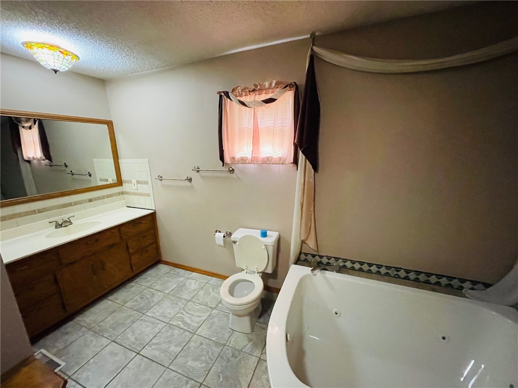 Unit 5 Holiday Island - Residential