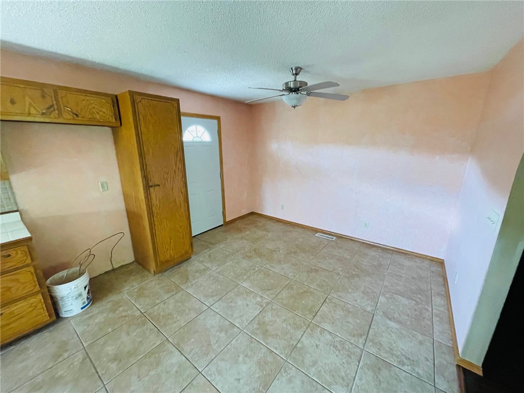 Unit 5 Holiday Island - Residential