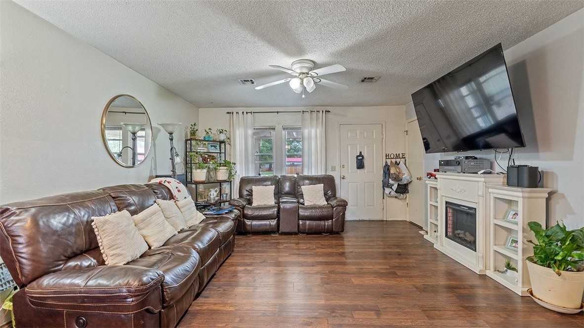 Piersons Add Gentry - Residential