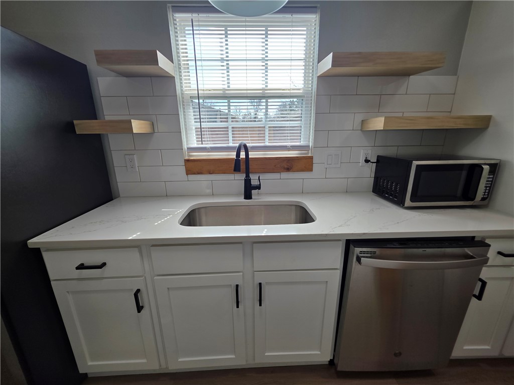 33-20-30 Bentonville - Residential Lease