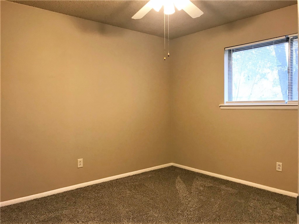 Bishop Manor Rogers - Residential Lease