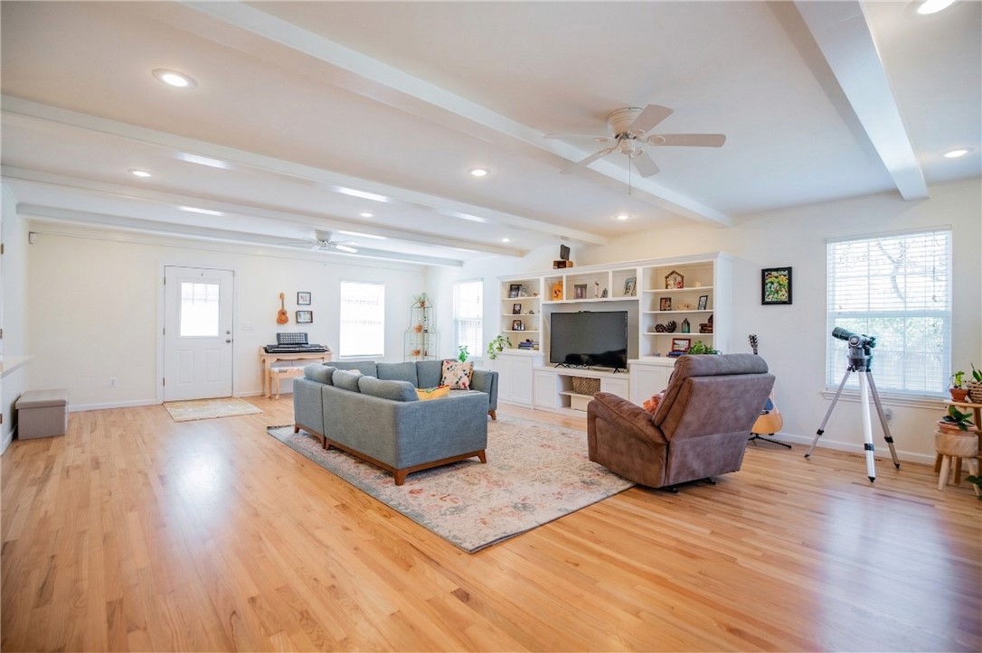 Oaks Manor Sub - Residential