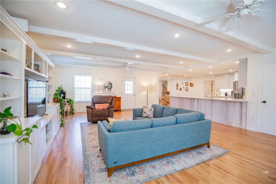 Oaks Manor Sub - Residential