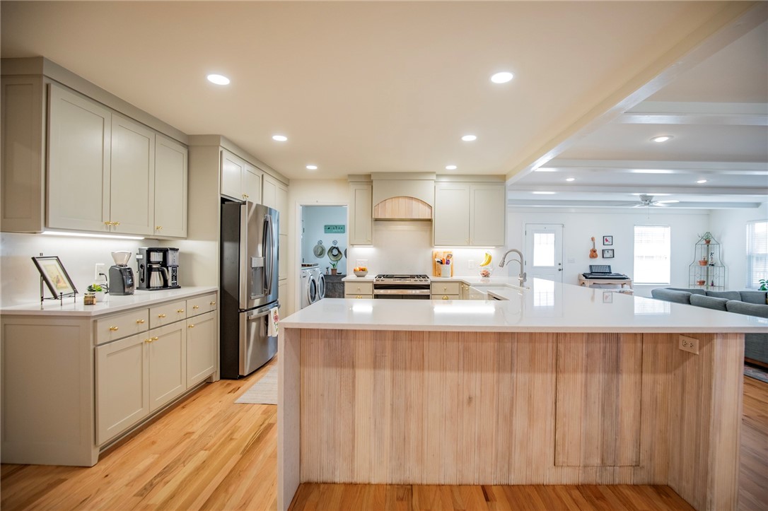 Oaks Manor Sub - Residential