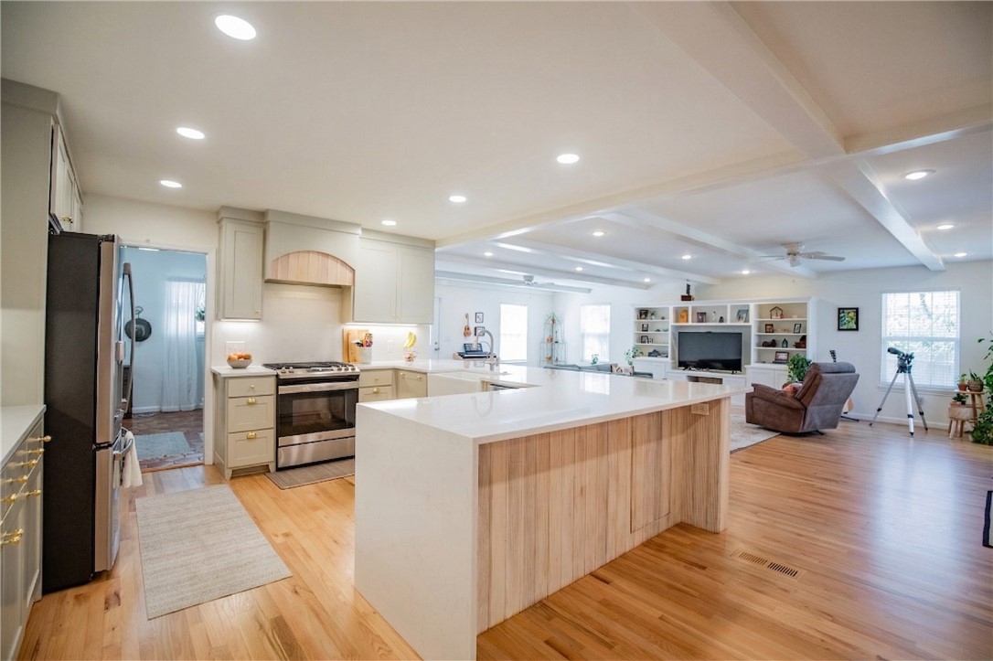 Oaks Manor Sub - Residential