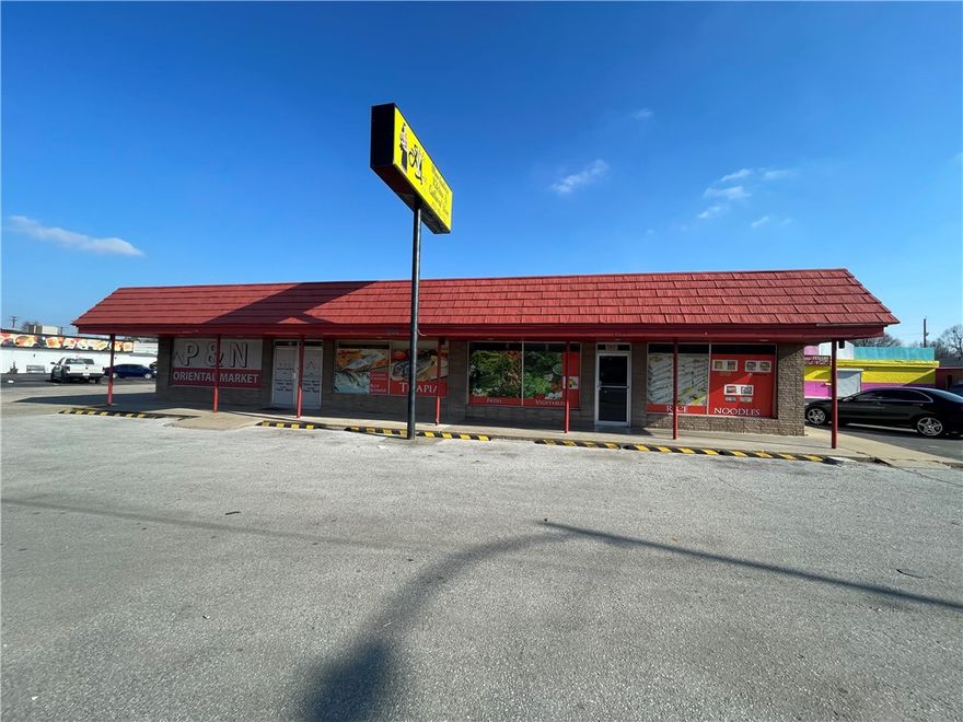2,250 SF-multi-use commercial space in the heart of Springdale just off 71B (Thompson Street). Call today and schedule a showing.