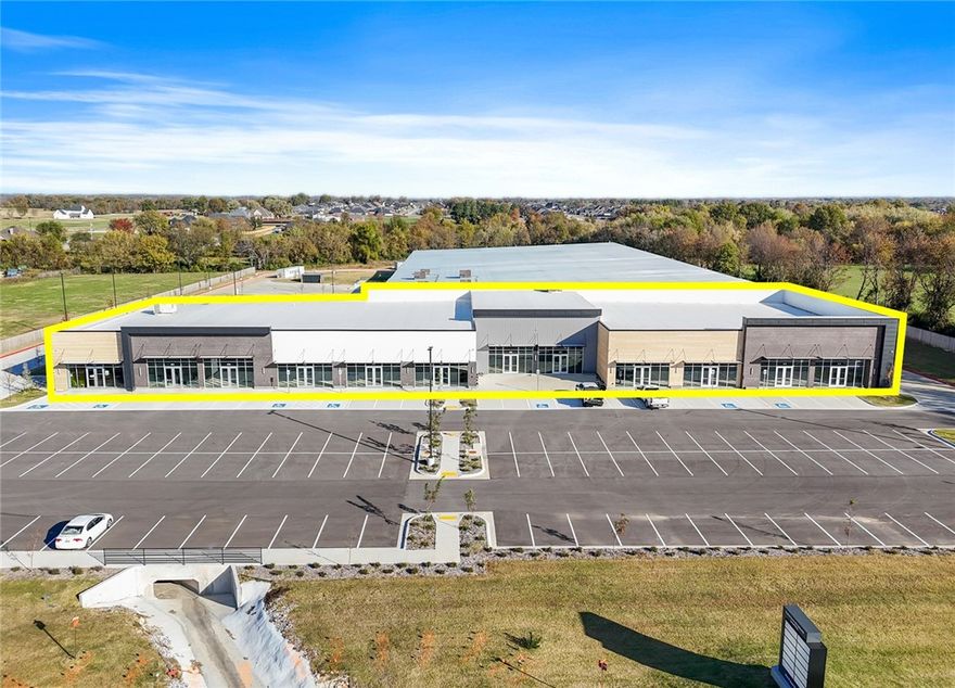 Presenting Tontitown Plaza, a prime retail opportunity boasting ±1,436 to ±20,962 SF of flexible retail space in cold shell condition, with ±1,048 SF of available patio space. Located on highly trafficked W Henri De Tonti Blvd/Hwy 412 (39,000 VPD), this property offers exceptional visibility and accessibility in one of Northwest Arkansas's fastest-growing areas. With a 35% population growth projected from 2020-2024 and 94 new housing units under construction nearby, Tontitown Plaza is ideally positioned for businesses seeking to capitalize on robust local development.