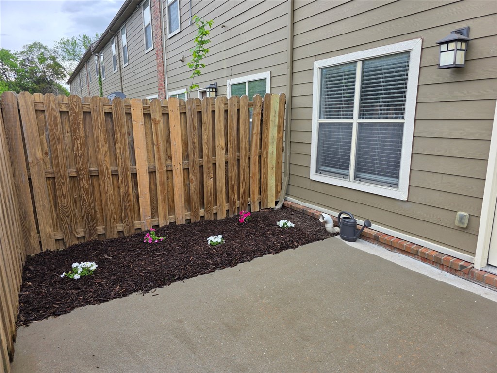 Brook Hollow Hpr - Residential