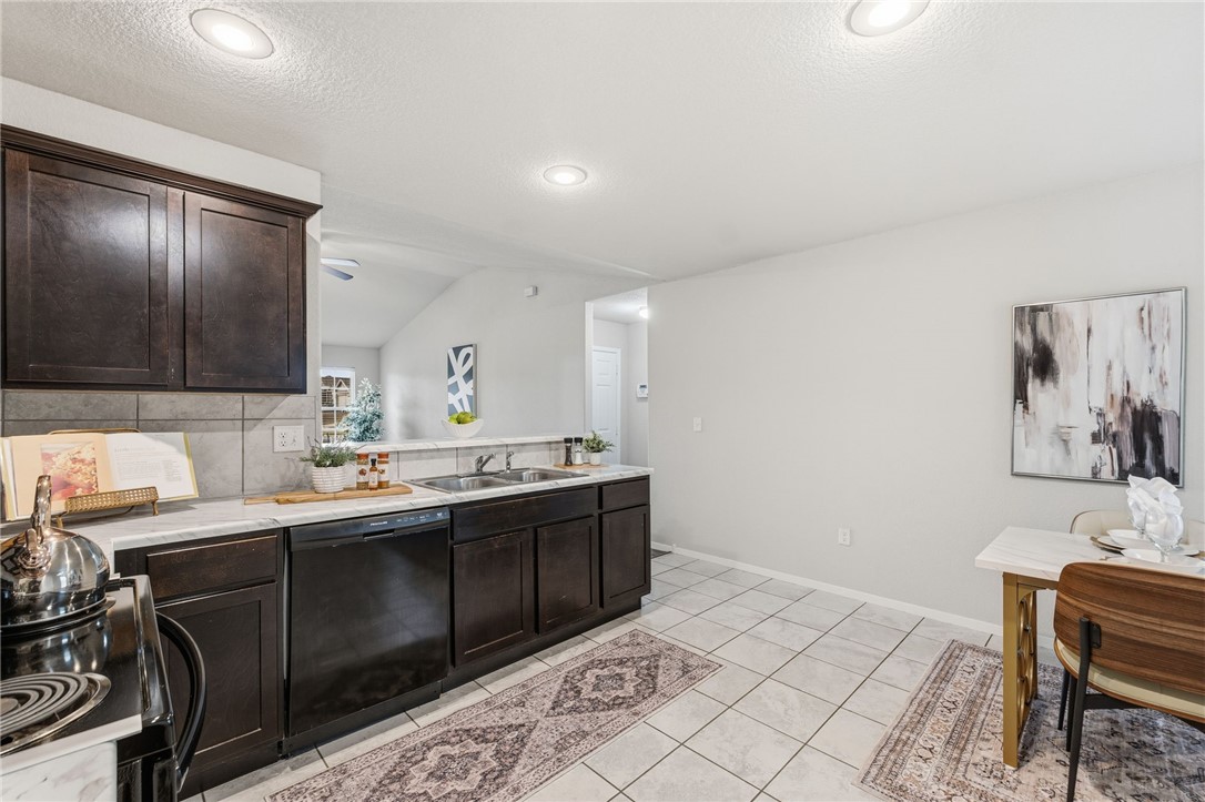 Lakewood Sub Ph IV Lowell - Residential