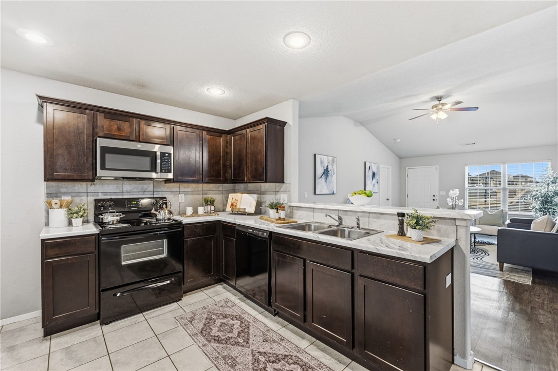 Lakewood Sub Ph IV Lowell - Residential