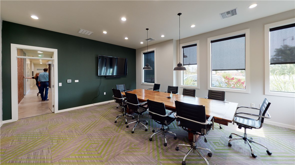 Erc Office Park Rogers - Commercial Lease