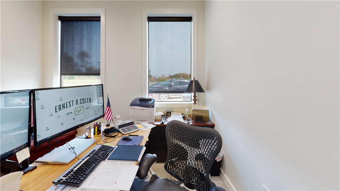 Erc Office Park Rogers - Commercial Lease