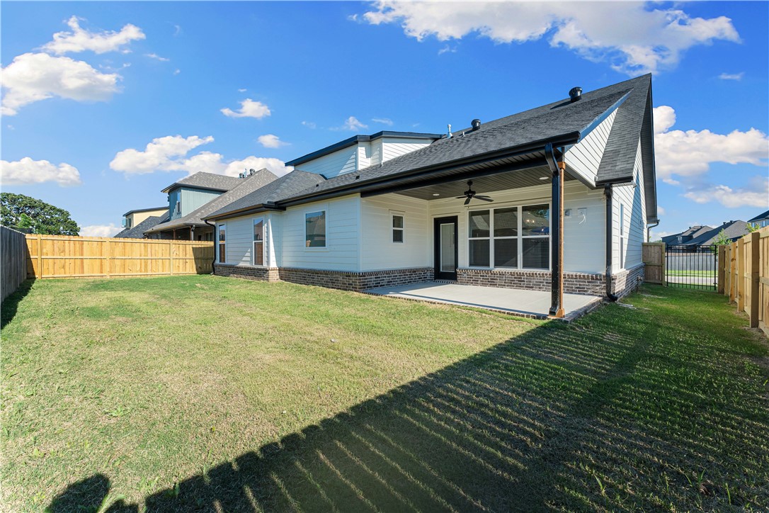 Woodlands Crossing Ph I Bentonville - Residential Lease