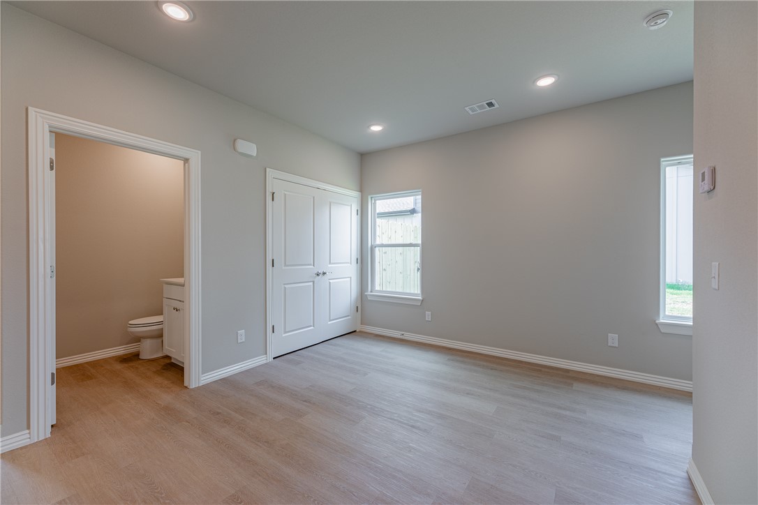 Poigai Estates Ph 1 Bentonville - Residential Lease