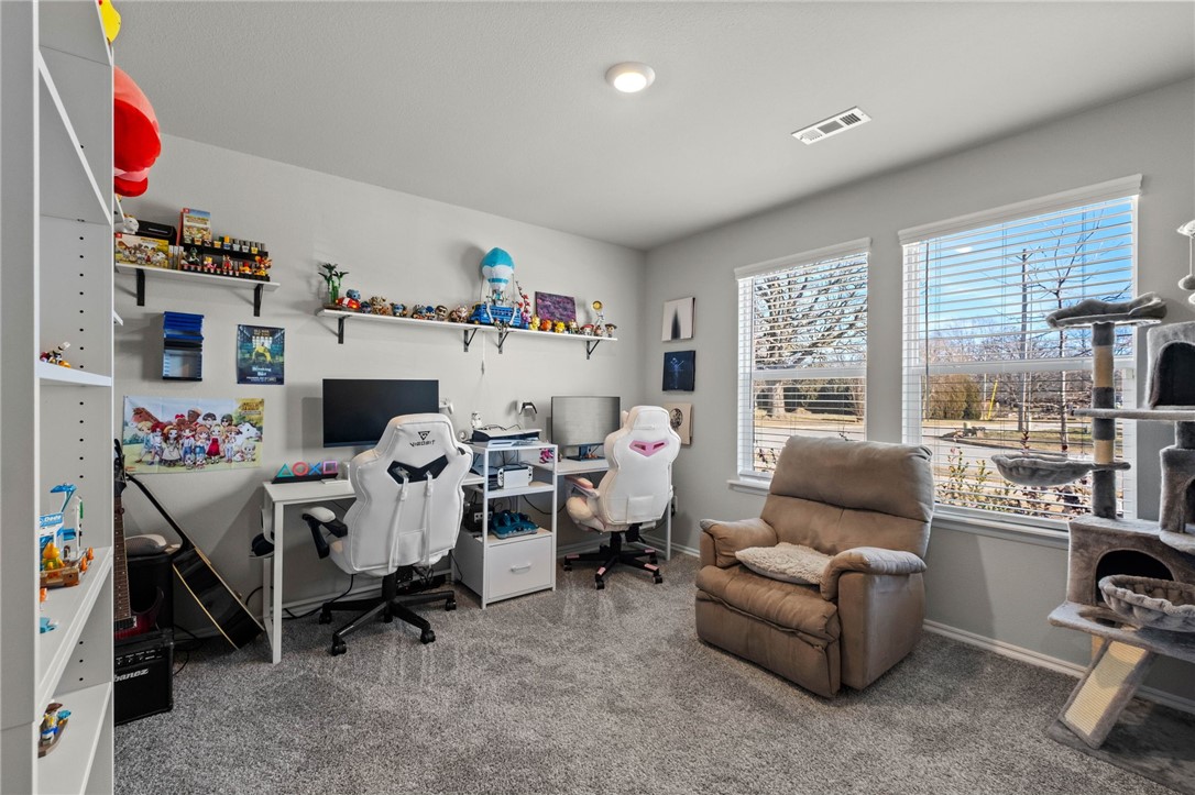 Pioneer Woods Ph 3 Gentry - Residential