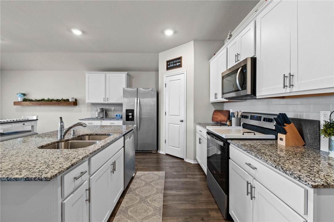 Pioneer Woods Ph 3 Gentry - Residential