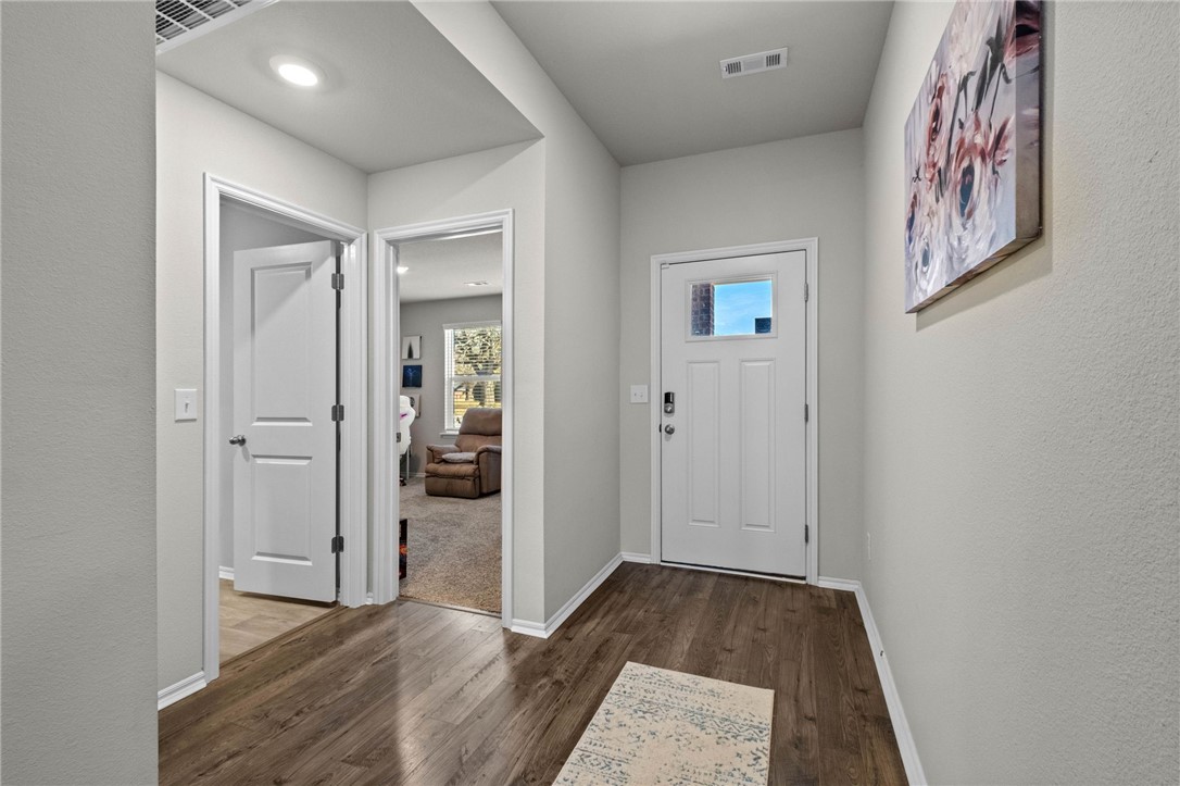 Pioneer Woods Ph 3 Gentry - Residential