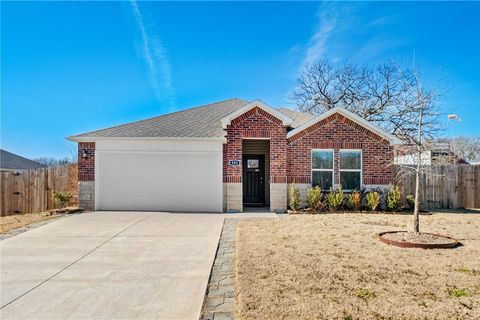 501 S Smith Avenue Gentry AR 72734