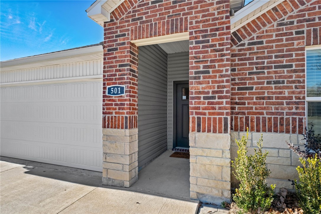 Pioneer Woods Ph 3 Gentry - Residential