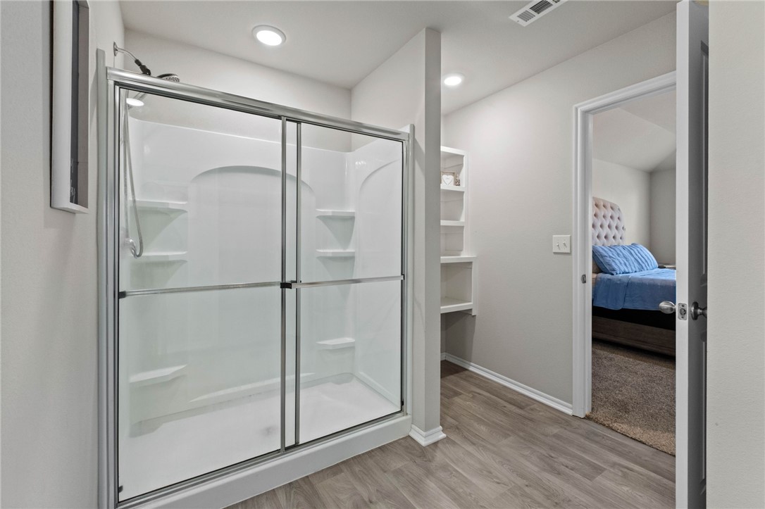 Pioneer Woods Ph 3 Gentry - Residential