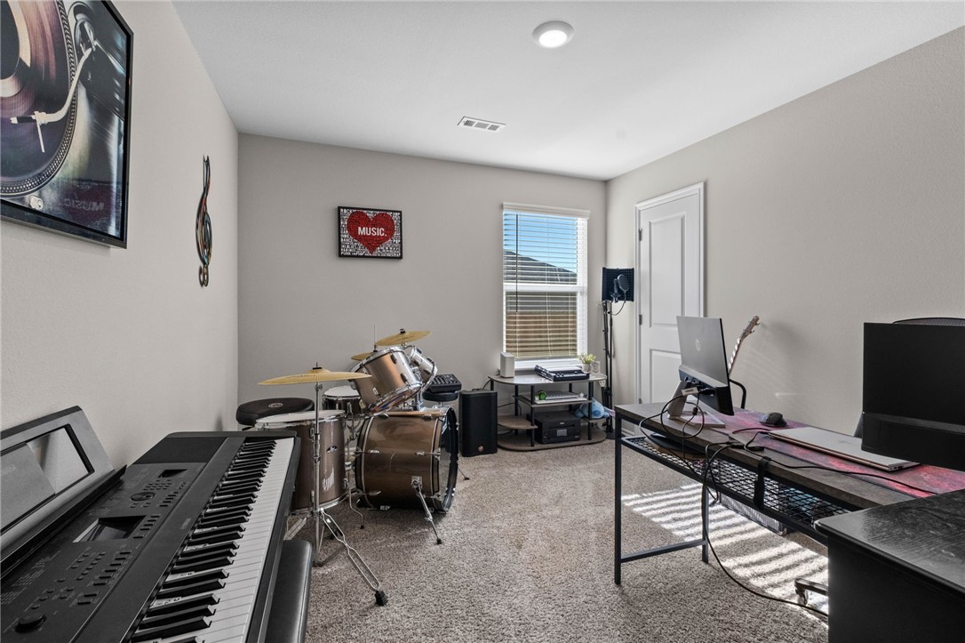 Pioneer Woods Ph 3 Gentry - Residential