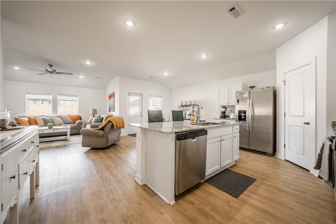 Whispering Oak - Residential