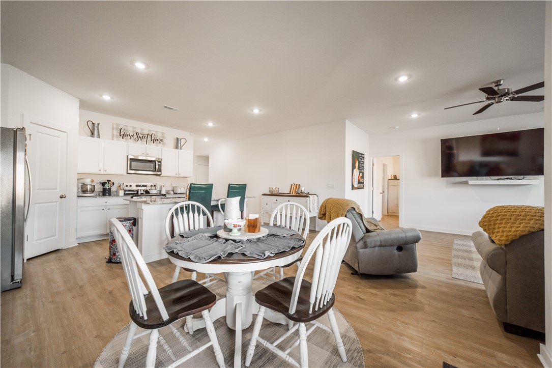 Whispering Oak - Residential