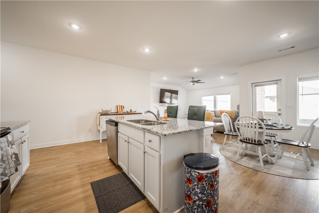 Whispering Oak - Residential