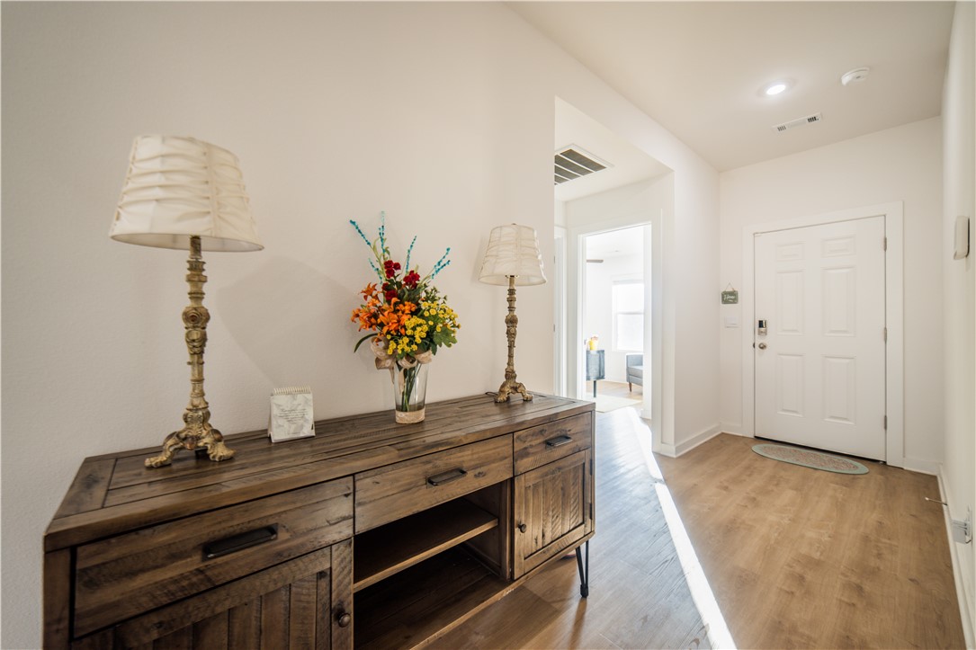 Whispering Oak - Residential