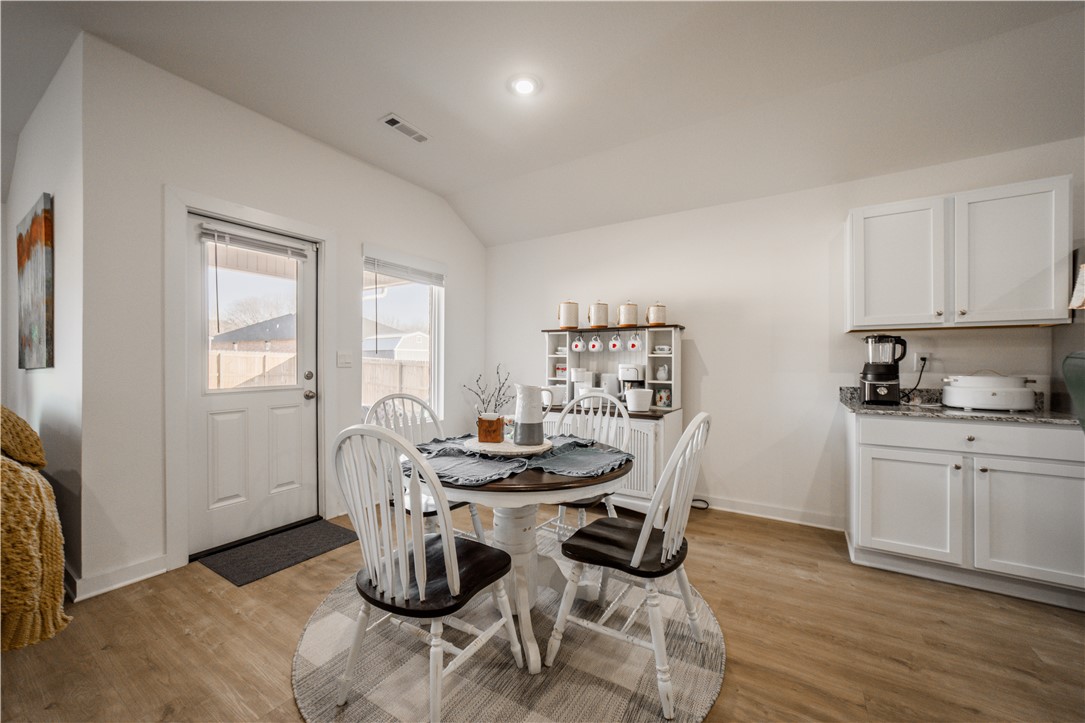 Whispering Oak - Residential